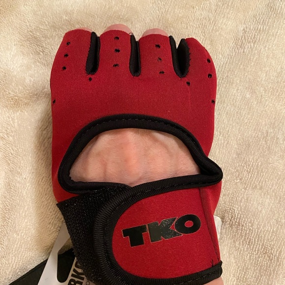 Size L TKO Workout Gloves - Picture 6 of 9